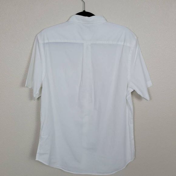 ON Flex Fit White Button-down NWT, Size M - Picture 5 of 5